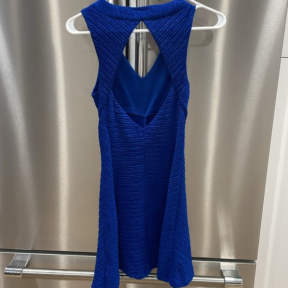 Gorgeous Royal Blue Flow Dress with Back cut out. - Picture 3 of 4